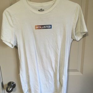 *HOLLISTER* T-Shirt